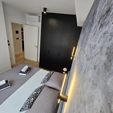 アパート Grifone ザダル